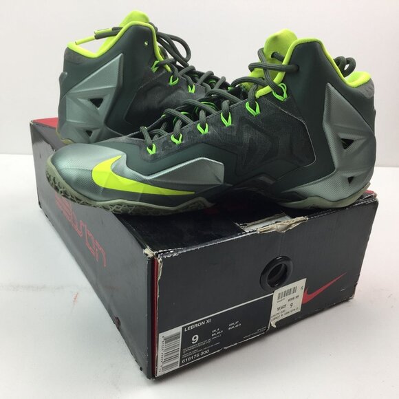 Nike Other - Nike Lebron James 11 XI Dunkman Sneakers 616175-300 Mica Green Sea Spray Size 9